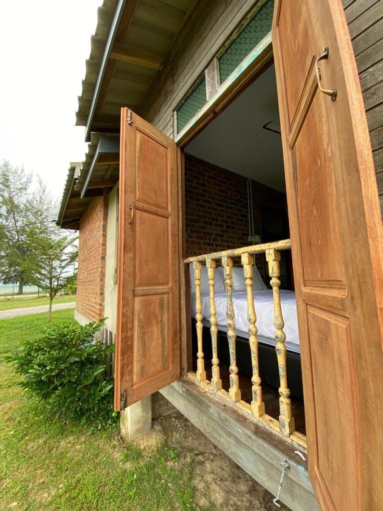 The Skepeng Apartment Kampung Penarik Exterior photo